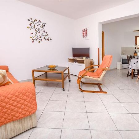 Apartments Viktor Rogoznica  Ngoại thất bức ảnh