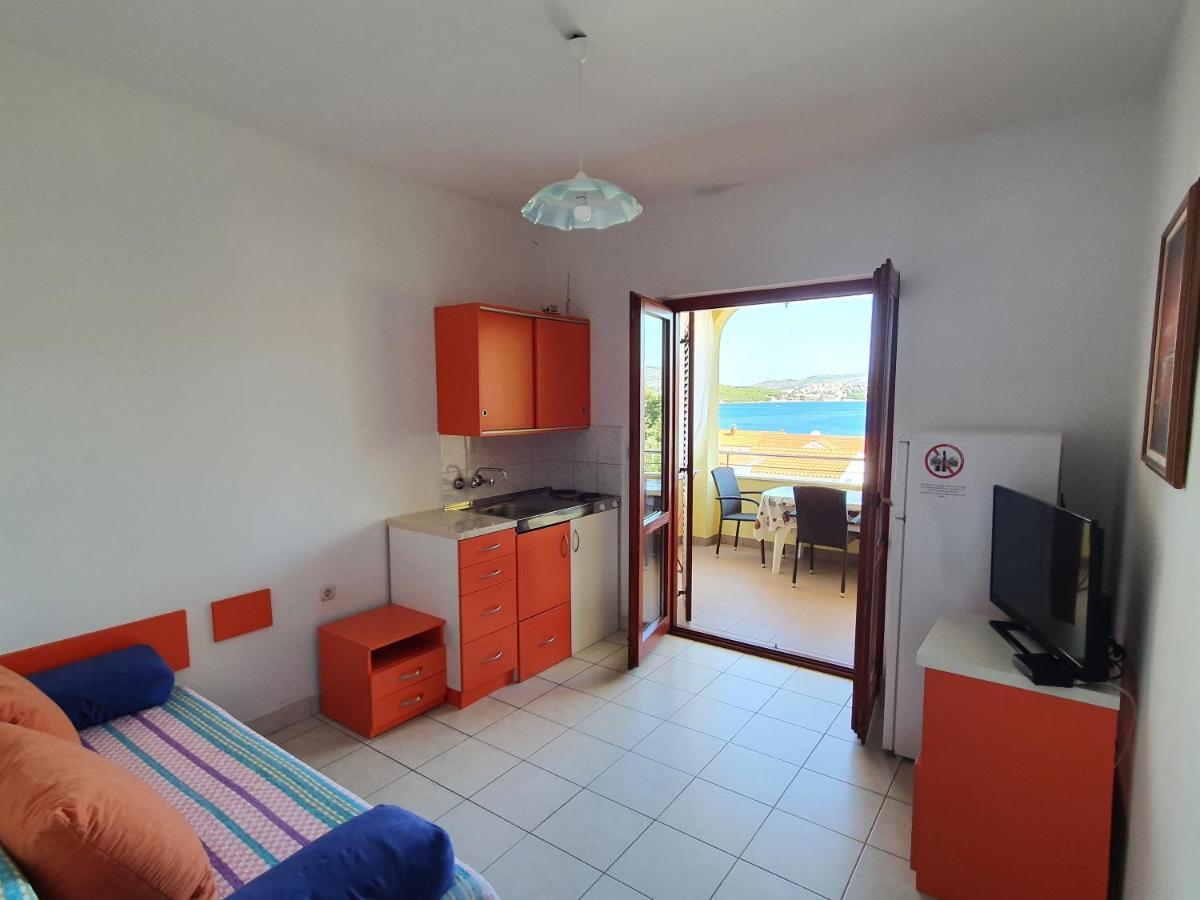 Apartments Viktor Rogoznica  Ngoại thất bức ảnh