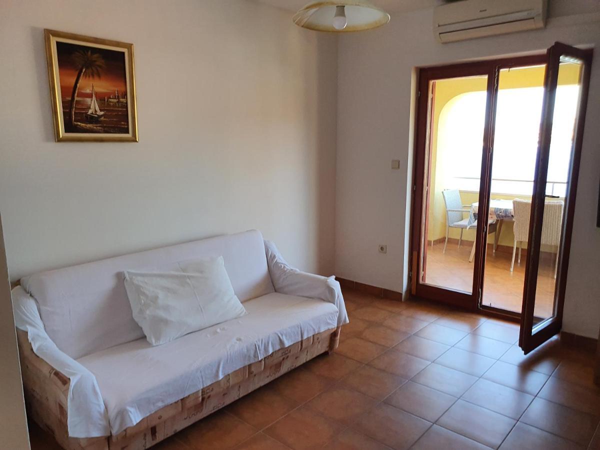 Apartments Viktor Rogoznica  Ngoại thất bức ảnh